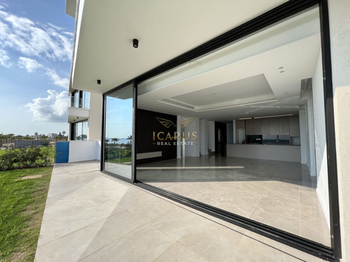 Image No.4-4 Bed House for sale