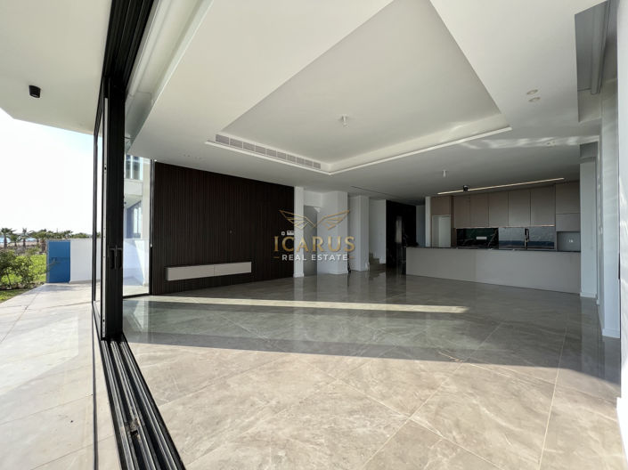 Image No.9-4 Bed House for sale