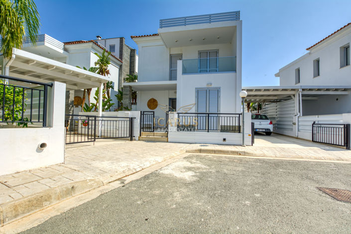 Image No.13-4 Bed House for sale