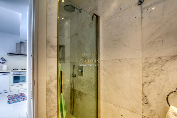 Image No.16-4 Bed House for sale