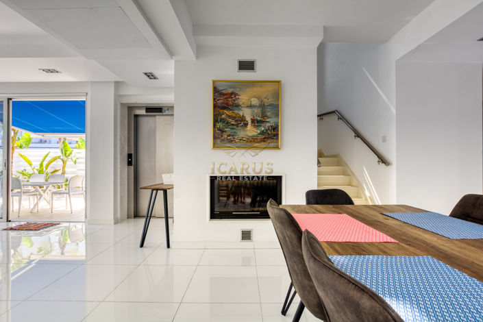 Image No.21-4 Bed House for sale