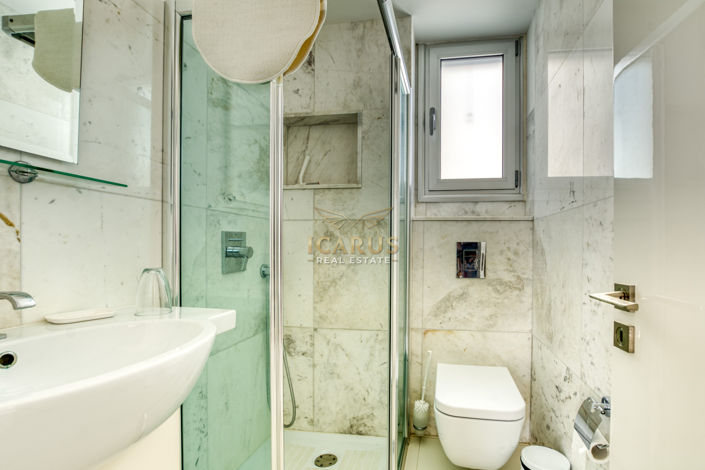 Image No.26-4 Bed House for sale