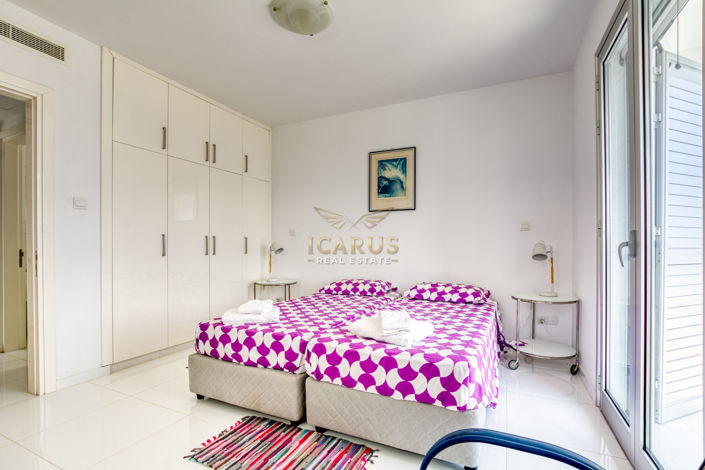 Image No.28-4 Bed House for sale