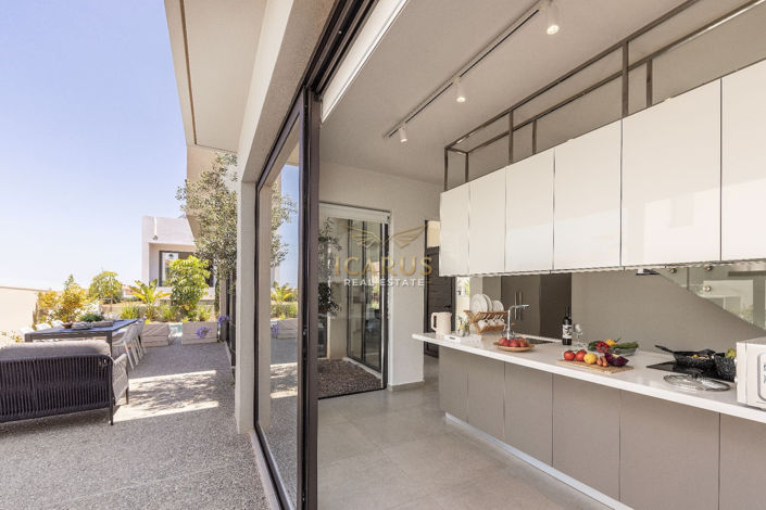 Image No.9-3 Bed House for sale