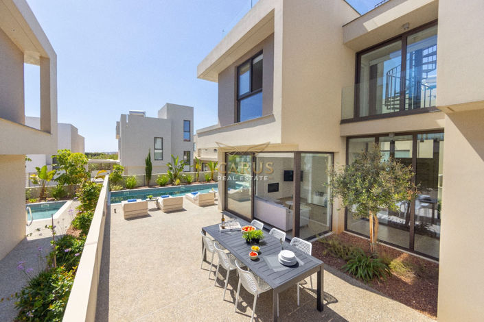 Image No.21-3 Bed House for sale