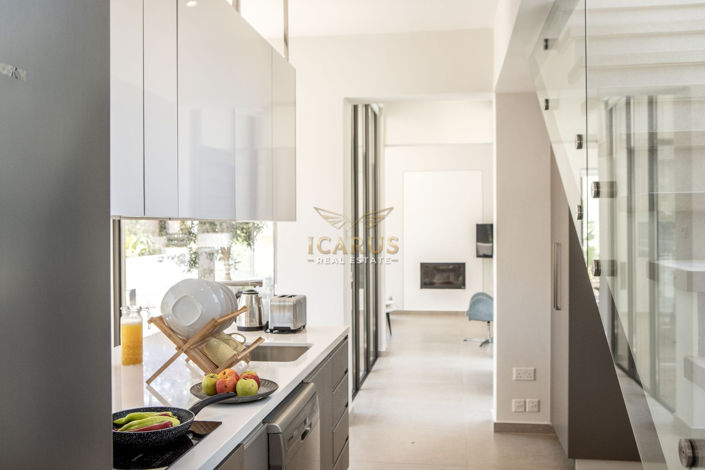 Image No.7-3 Bed House for sale