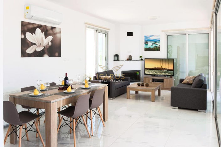 Image No.7-3 Bed House for sale