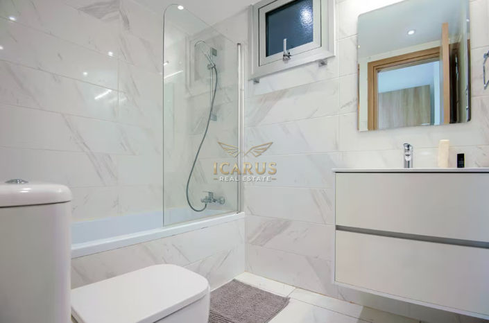 Image No.5-3 Bed House for sale