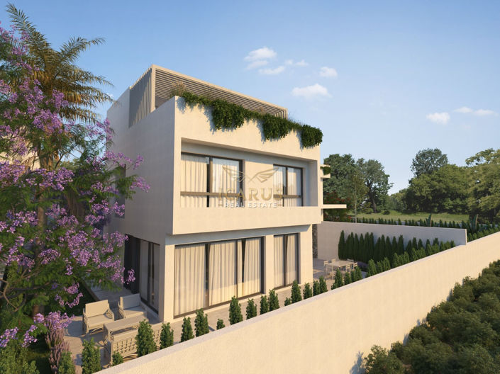 Image No.12-5 Bed House for sale