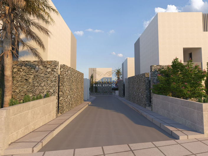 Image No.5-5 Bed House for sale