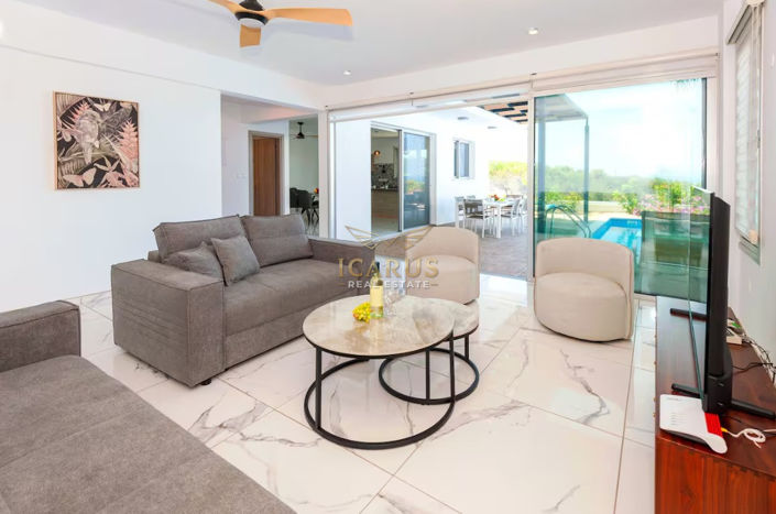 Image No.3-4 Bed House for sale