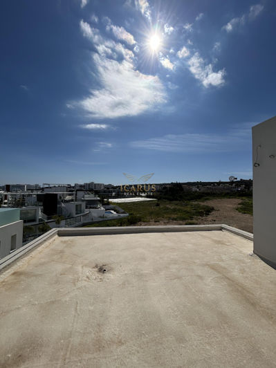 Image No.38-4 Bed House for sale