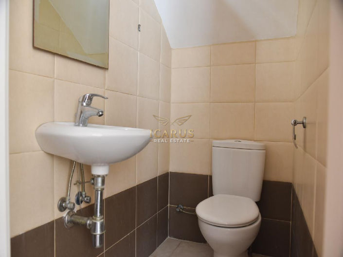 Image No.5-2 Bed House for sale