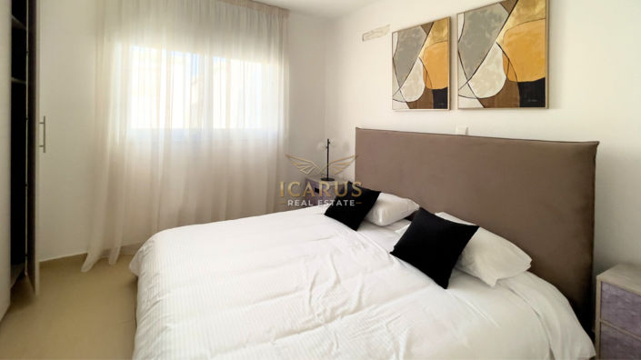 Image No.7-2 Bed House for sale