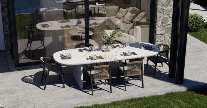 Image No.14-3 Bed House for sale