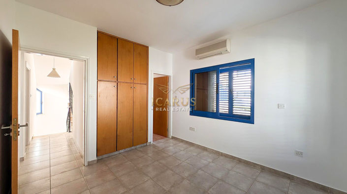 Image No.13-3 Bed House for sale