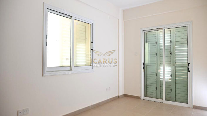 Image No.14-3 Bed House for sale