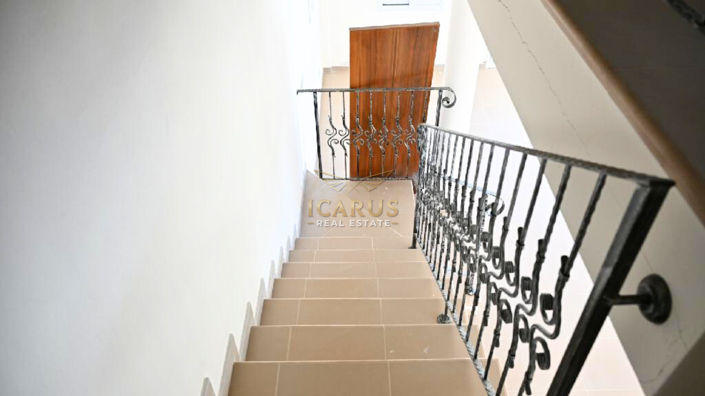 Image No.9-3 Bed House for sale