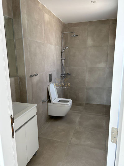 Image No.10-3 Bed House for sale