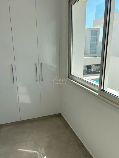 Image No.13-3 Bed House for sale