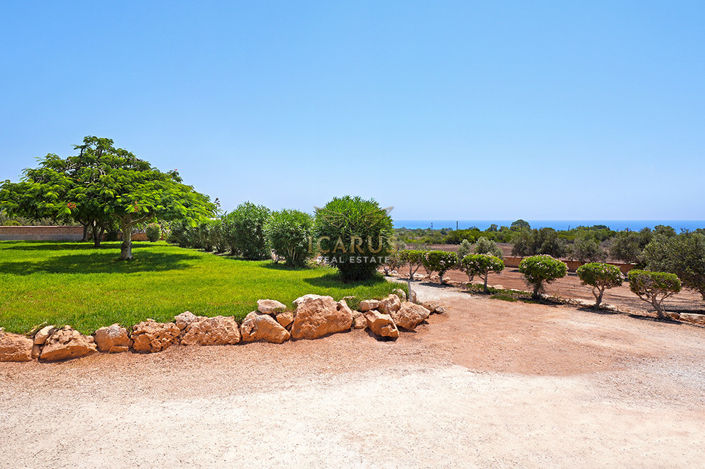 Image No.8-3 Bed House for sale