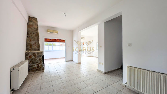 Image No.11-3 Bed House for sale