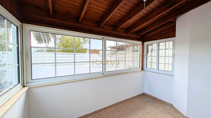 Image No.16-3 Bed House for sale