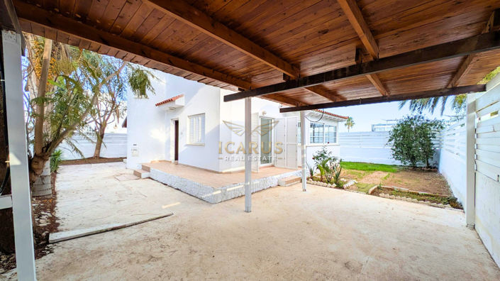 Image No.2-3 Bed House for sale