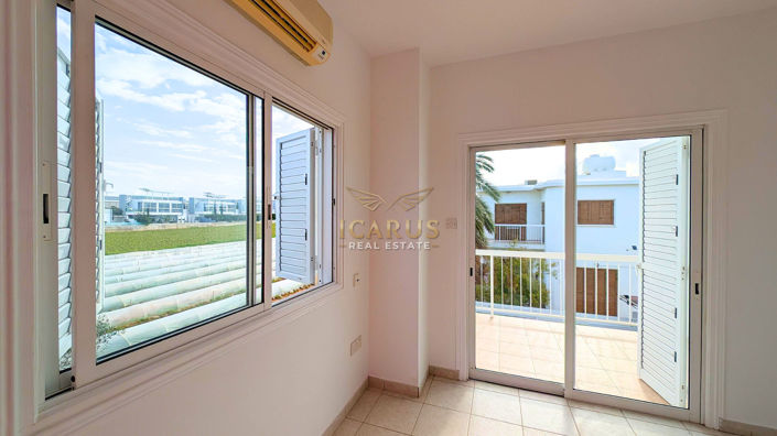 Image No.22-3 Bed House for sale