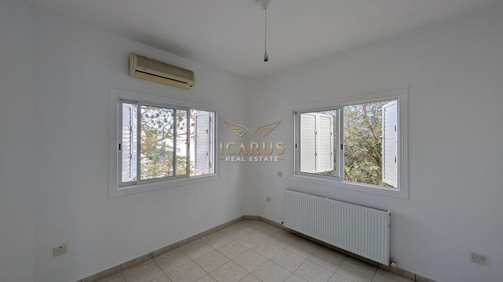 Image No.23-3 Bed House for sale