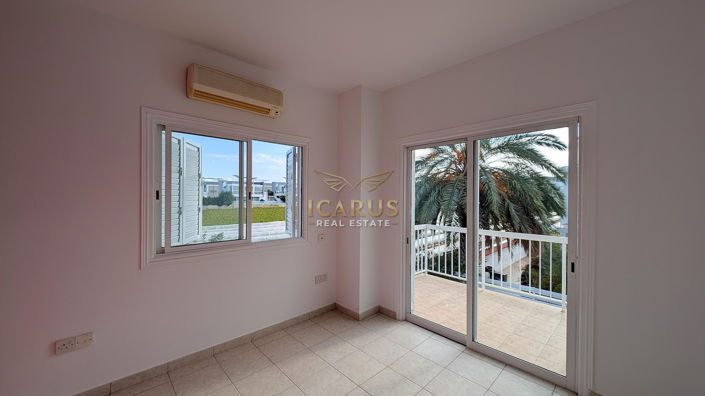 Image No.25-3 Bed House for sale