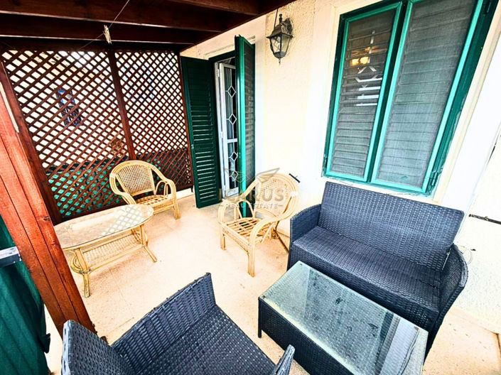 Image No.8-2 Bed House for sale