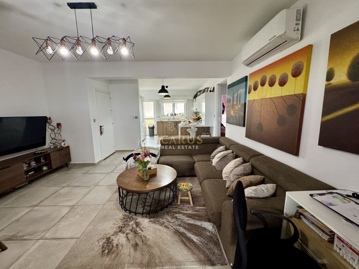 Image No.3-Appartement de 2 chambres à vendre à Deryneia