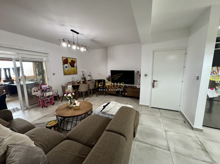 Image No.4-Appartement de 2 chambres à vendre à Deryneia