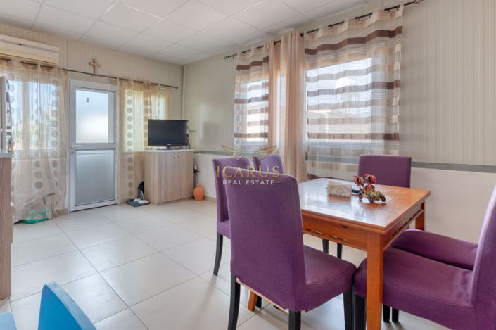 Image No.11-2 Bed House for sale