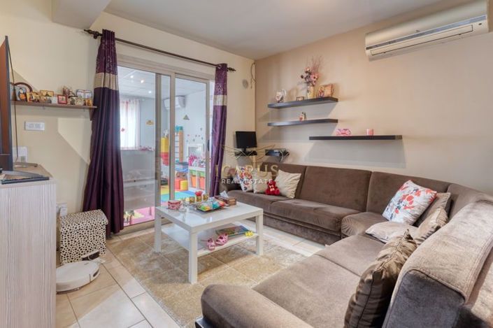 Image No.5-2 Bed House for sale