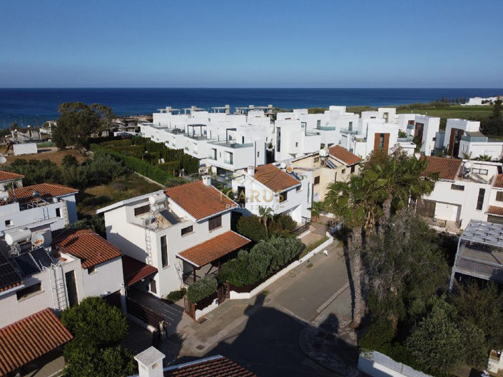 Image No.20-4 Bed House for sale