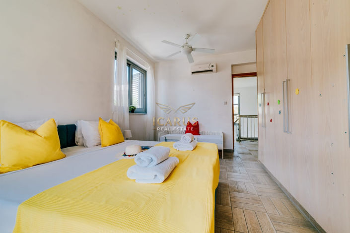 Image No.26-4 Bed House for sale