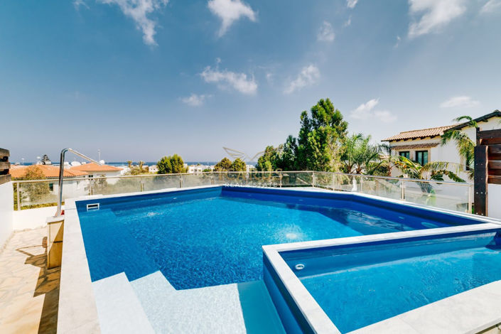 Image No.4-4 Bed House for sale