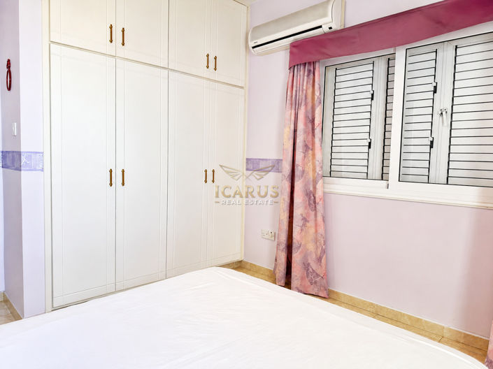Image No.11-4 Bed House for sale