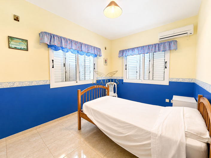 Image No.13-4 Bed House for sale