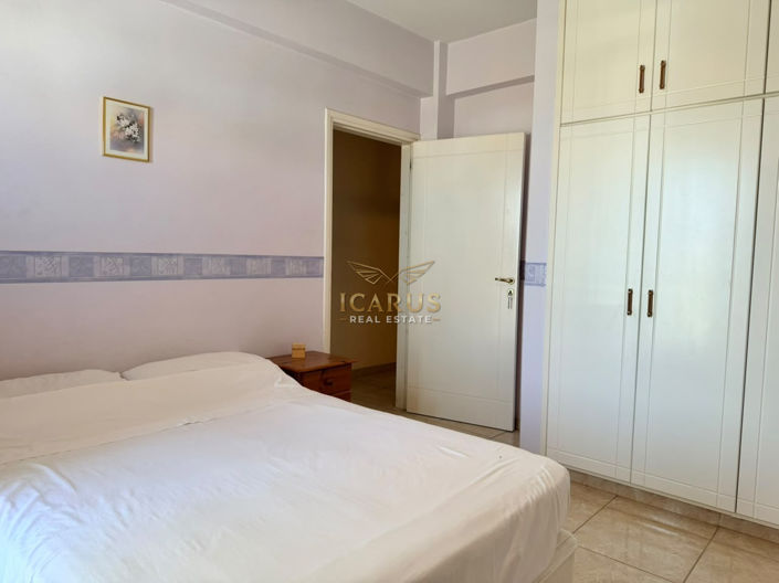 Image No.17-4 Bed House for sale
