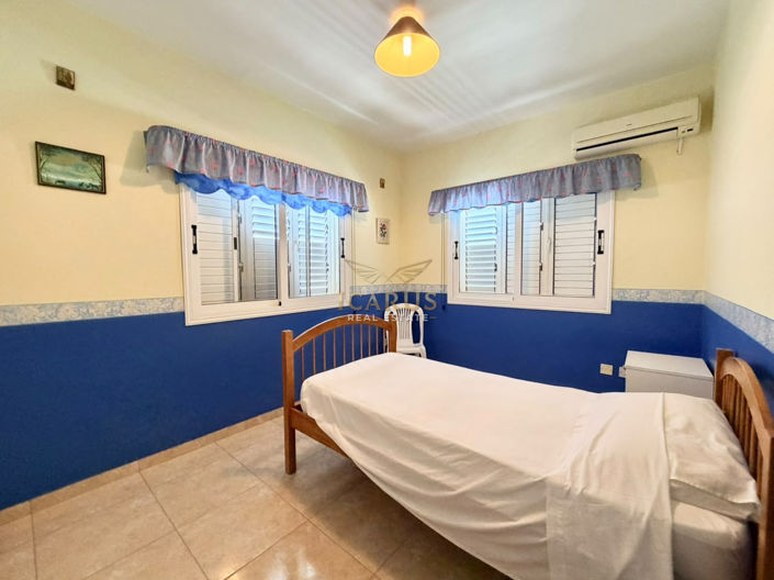 Image No.20-4 Bed House for sale