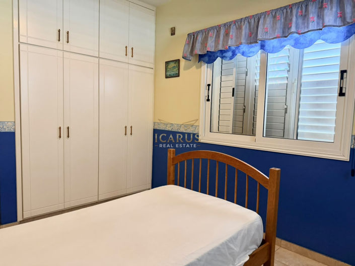Image No.21-4 Bed House for sale