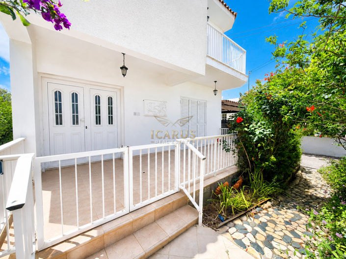Image No.22-4 Bed House for sale