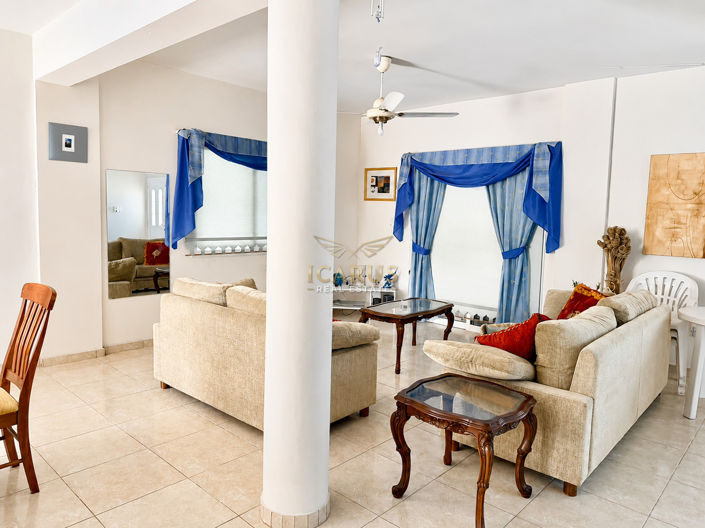 Image No.6-4 Bed House for sale