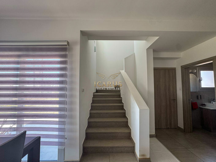 Image No.16-5 Bed House for sale