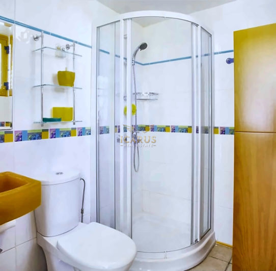 Image No.6-2 Bed House for sale