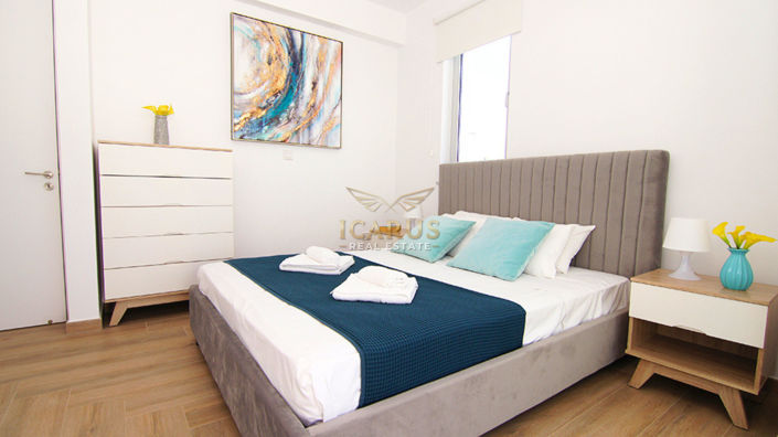 Image No.18-3 Bed House for sale