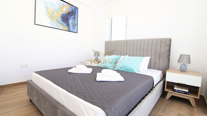 Image No.17-3 Bed House for sale